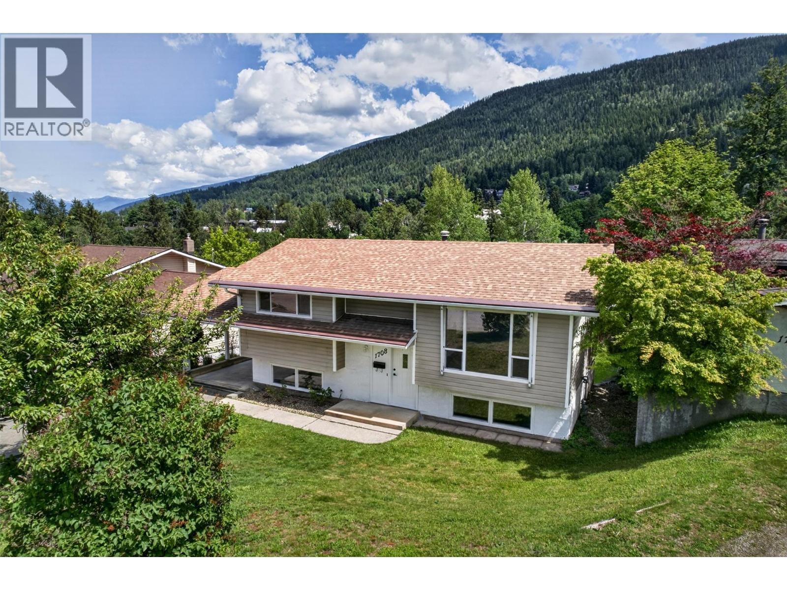 1708 Slocan Crescent, Nelson, BC