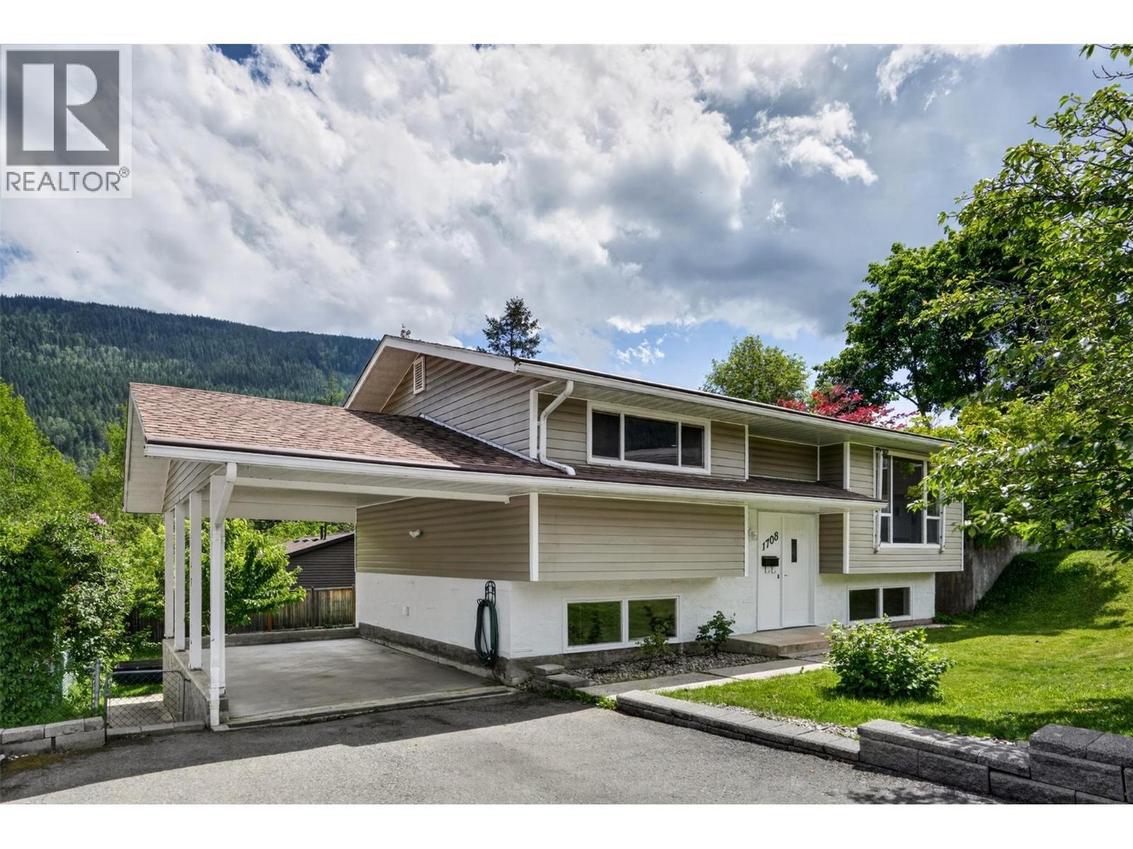 1708 Slocan Crescent, Nelson, BC