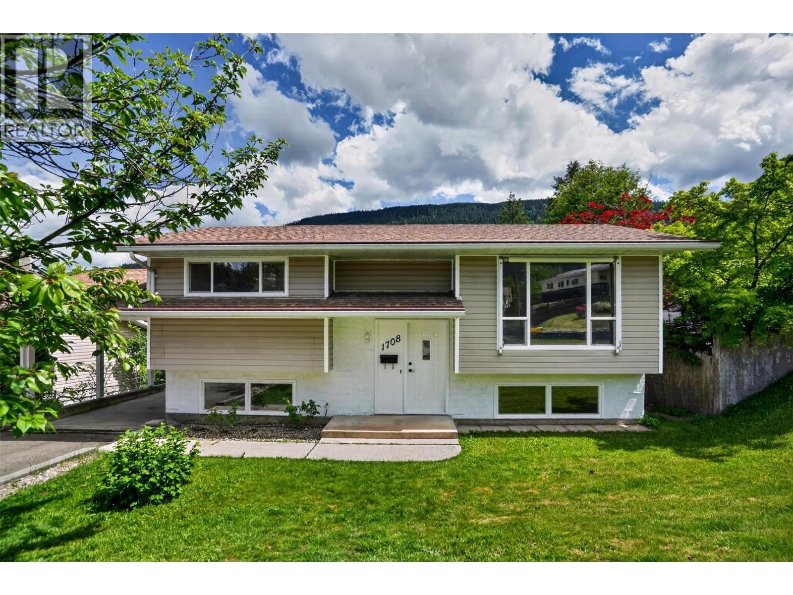 1708 Slocan Crescent, Nelson, BC