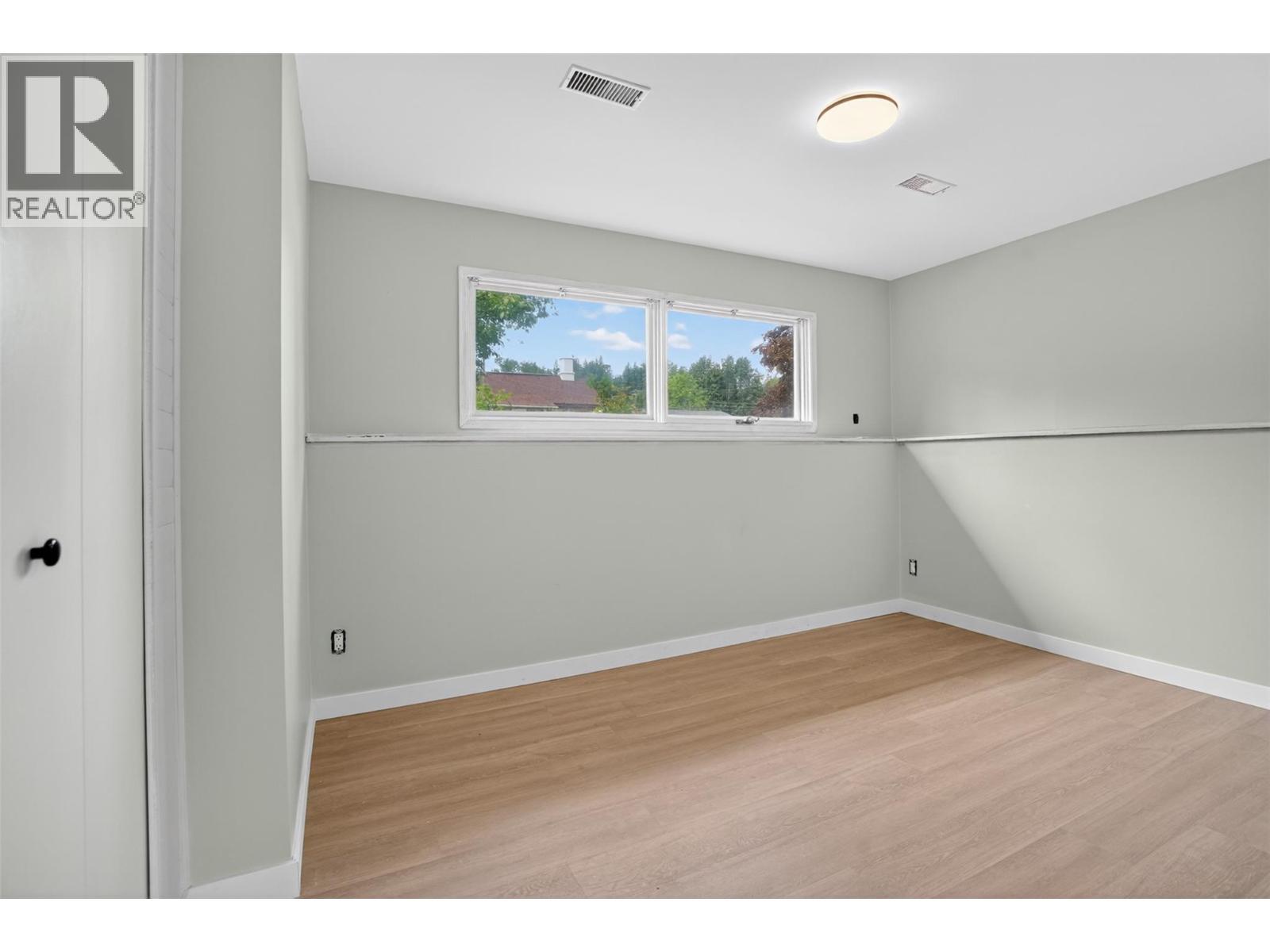 1708 Slocan Crescent, Nelson, BC
