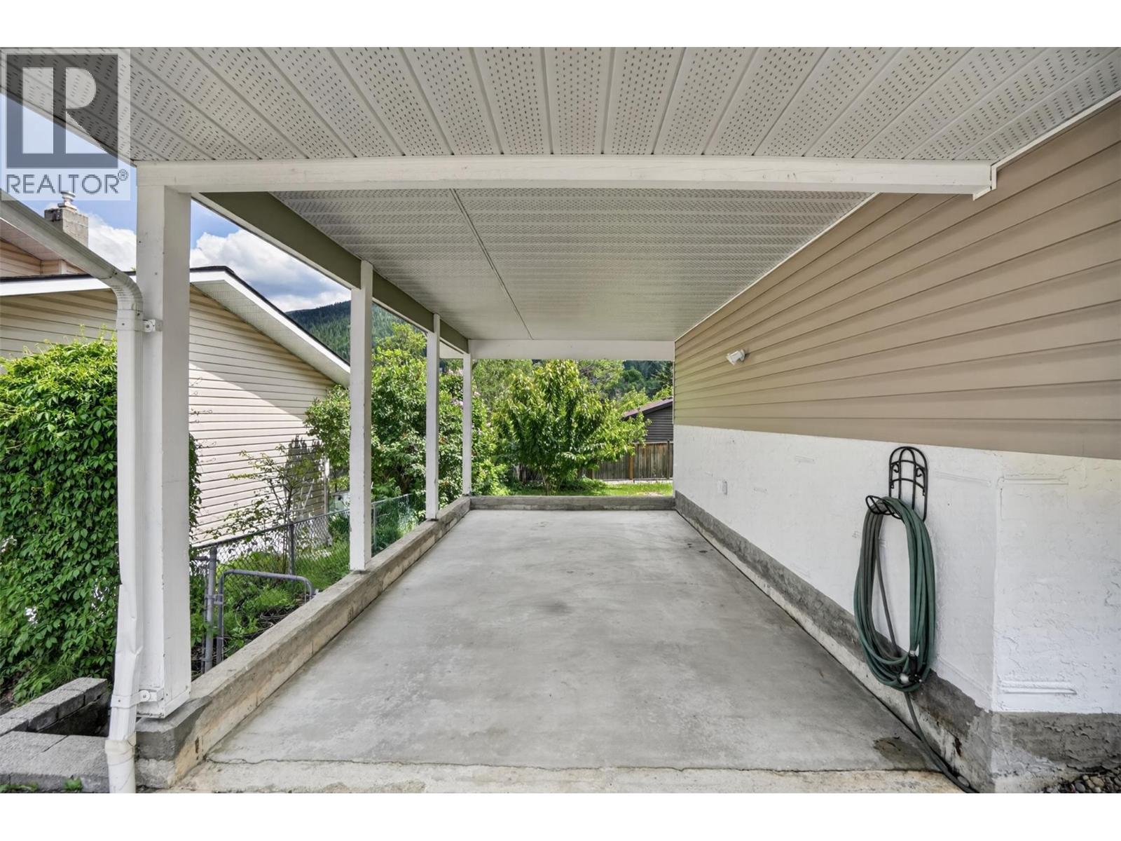 1708 Slocan Crescent, Nelson, BC