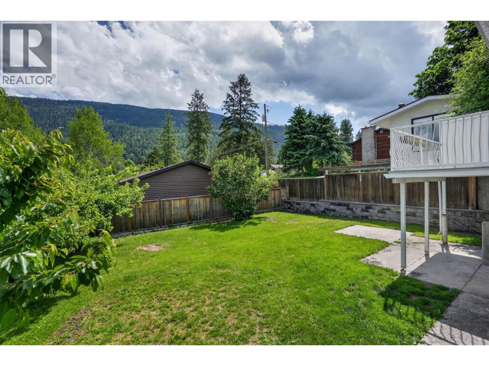 1708 Slocan Crescent, Nelson, BC