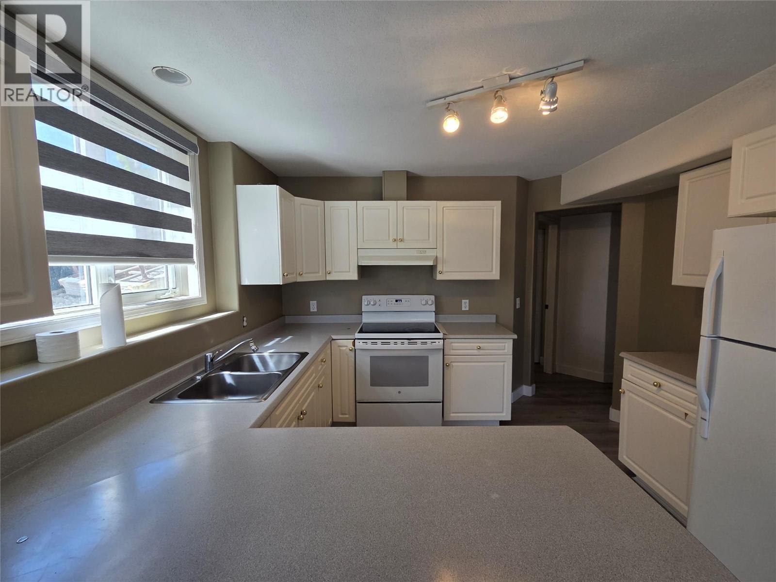 6802 Nighthawk Drive, Osoyoos, BC