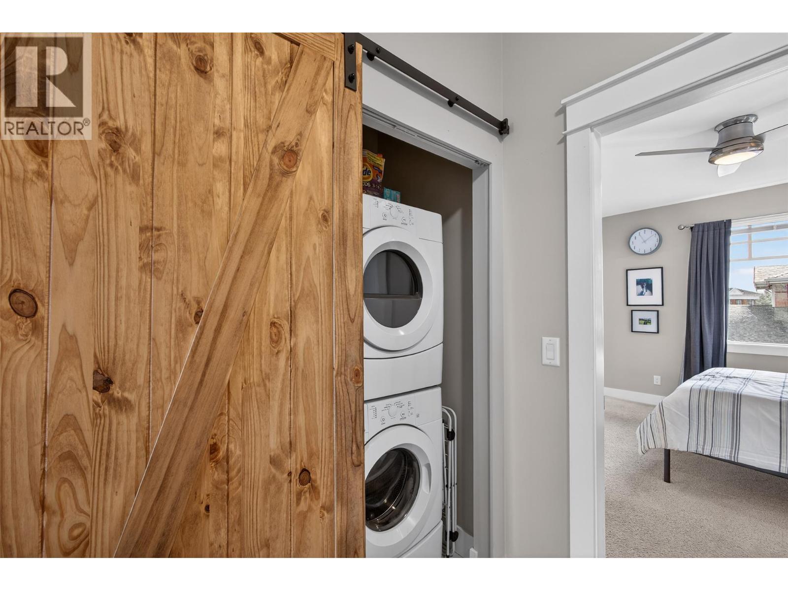 433 Mccarren Avenue Unit# 9, Kelowna, BC - Indoor Photo Showing Laundry Room