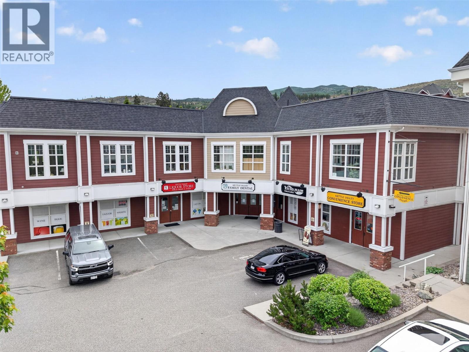 433 Mccarren Avenue Unit# 9, Kelowna, BC - Outdoor With Facade