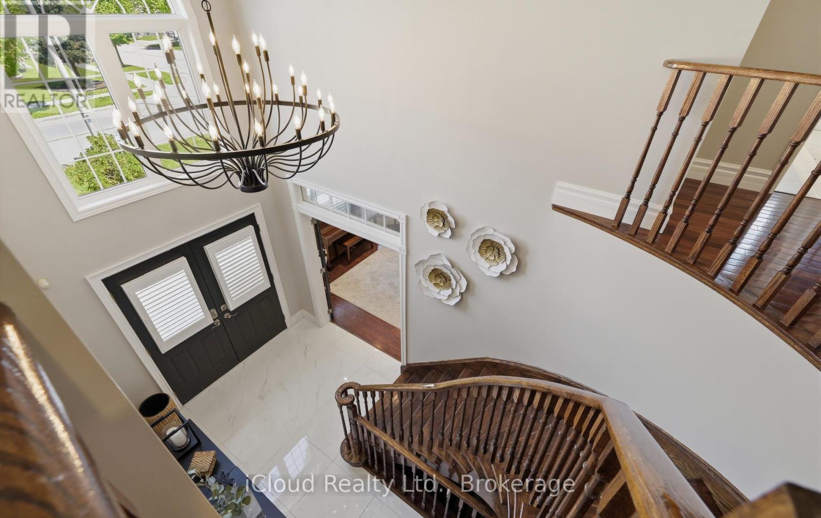7 Gagnon Gate, Whitby, ON - Indoor Photo Showing Other Room
