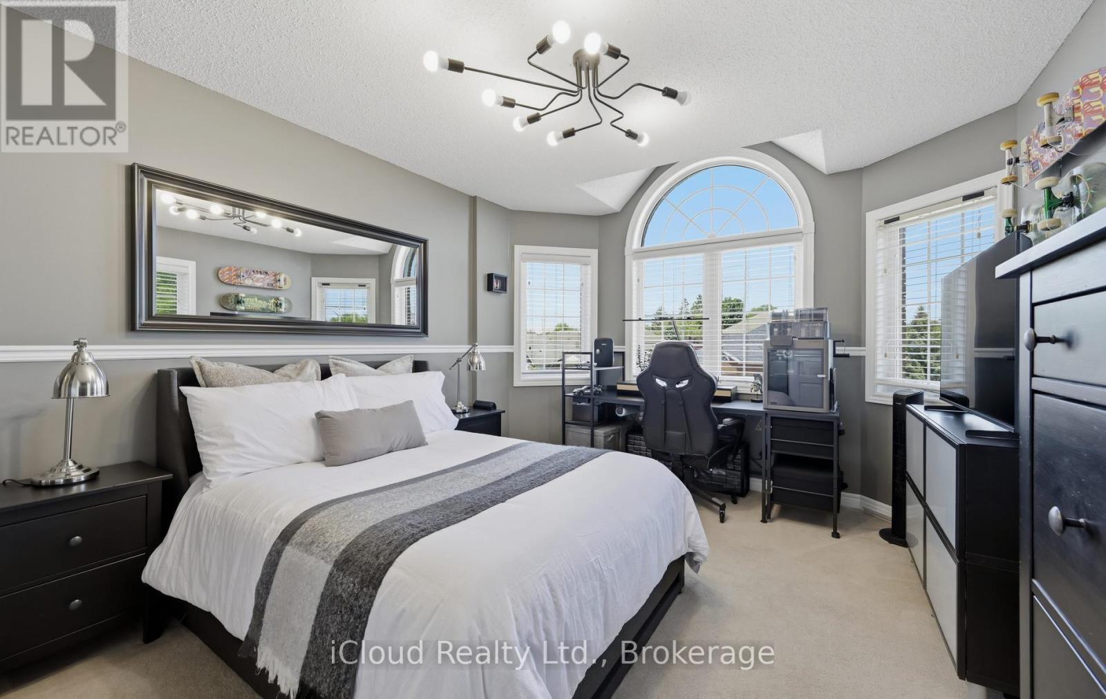 7 Gagnon Gate, Whitby, ON - Indoor Photo Showing Bedroom