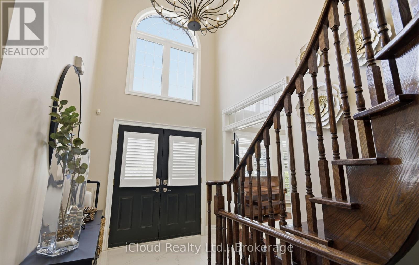 7 Gagnon Gate, Whitby, ON - Indoor Photo Showing Other Room