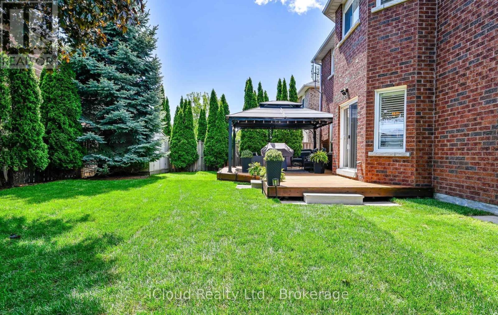 7 Gagnon Gate, Whitby, ON - Outdoor