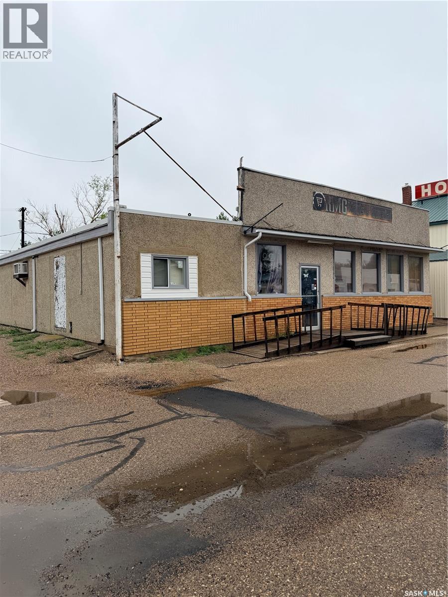 406 Martin Street, Burstall, SK