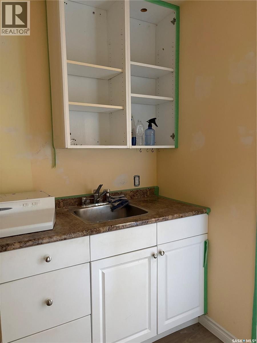 601 Colborne Avenue, Viscount, SK