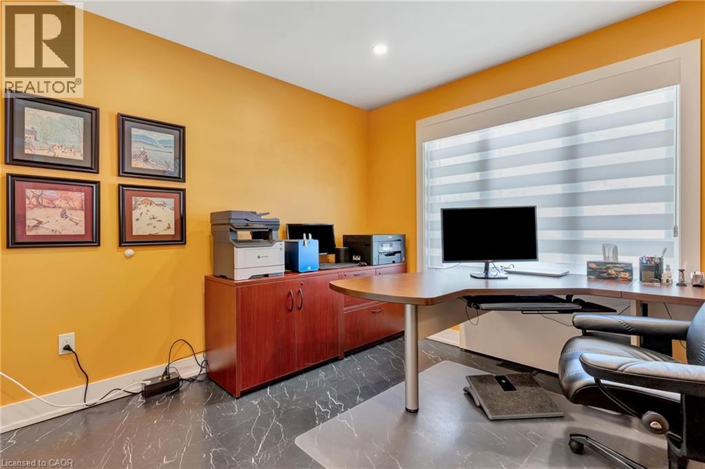 5 John Pound Road Unit# 22, Tillsonburg, ON - Indoor Photo Showing Office
