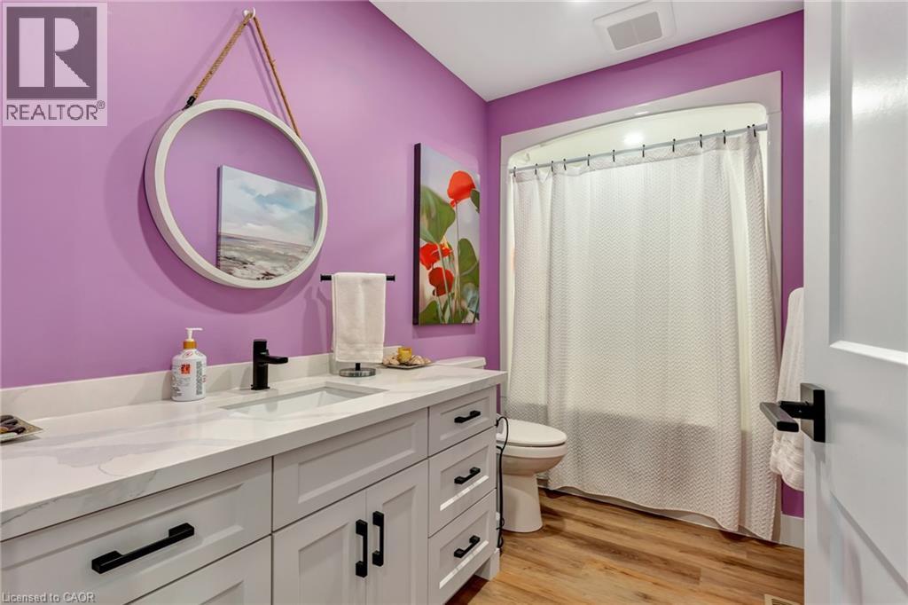 5 John Pound Road Unit# 22, Tillsonburg, ON - Indoor Photo Showing Bathroom