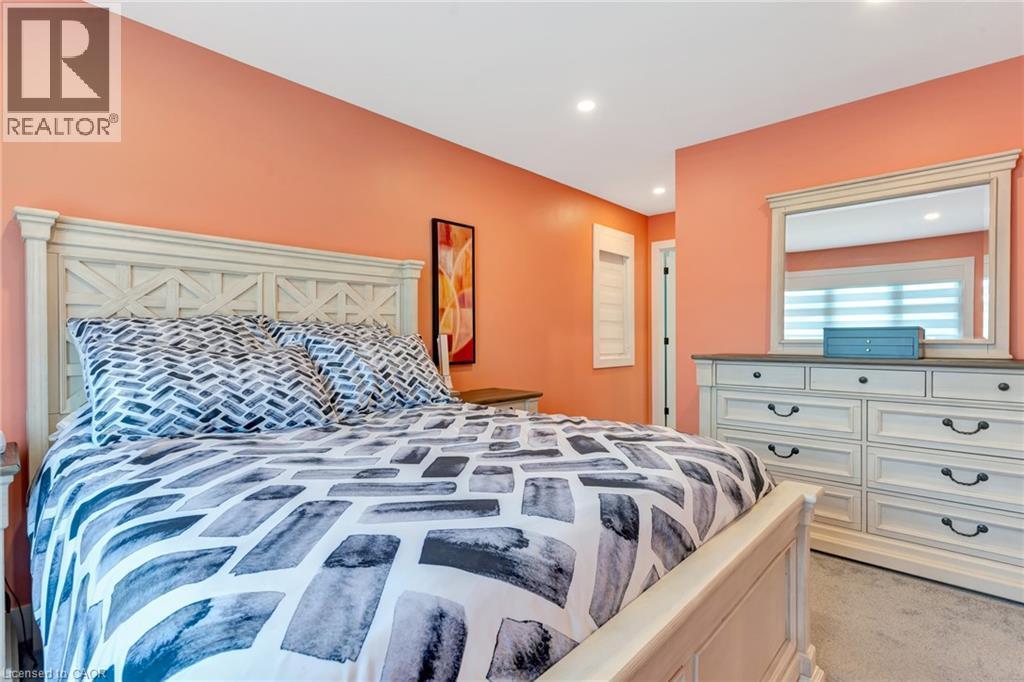 5 John Pound Road Unit# 22, Tillsonburg, ON - Indoor Photo Showing Bedroom
