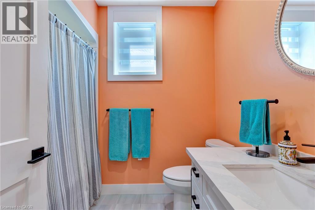 5 John Pound Road Unit# 22, Tillsonburg, ON - Indoor Photo Showing Bathroom
