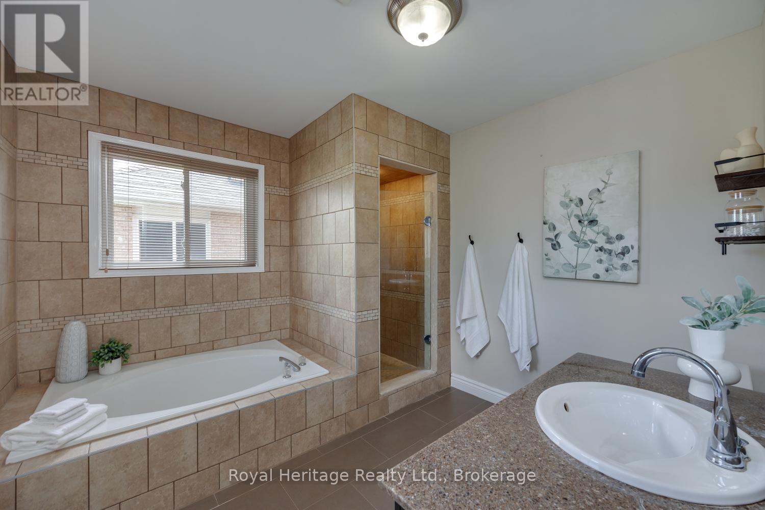 PRIMARY ENSUITE - 16 Donald Wilson Street, Whitby (Rolling Acres), ON - Indoor Photo Showing Bathroom