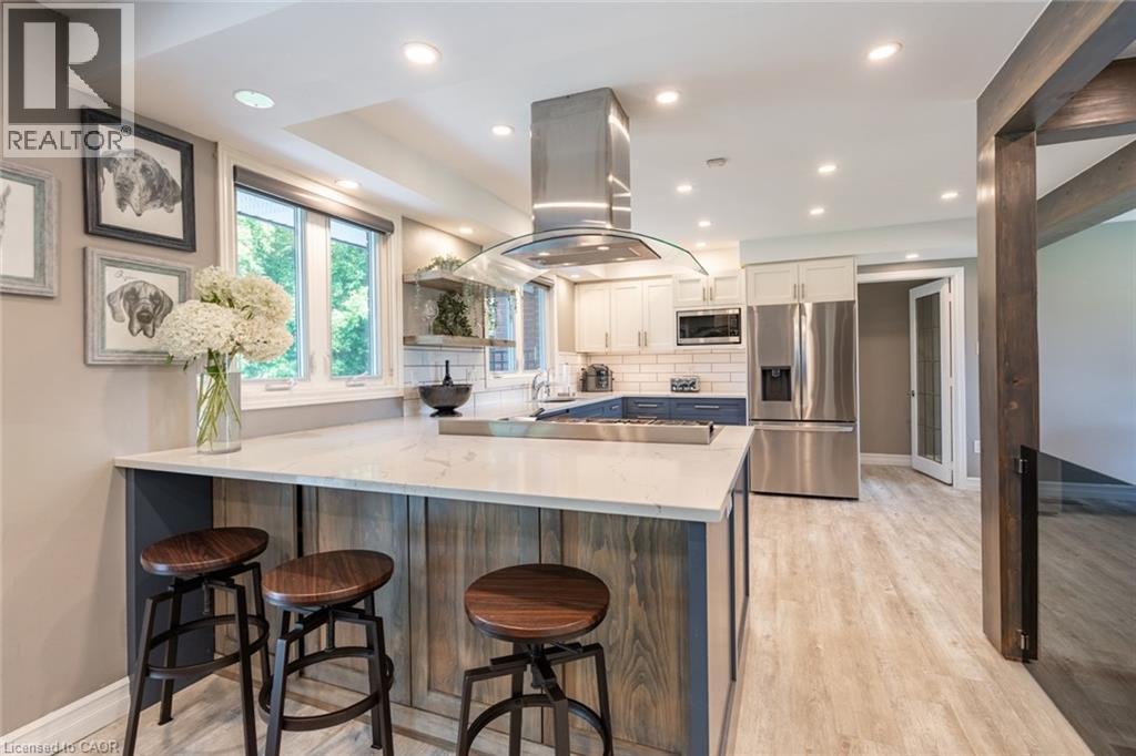 2172 Centre Road, Flamborough, ON - Indoor Photo Showing Kitchen With Upgraded Kitchen