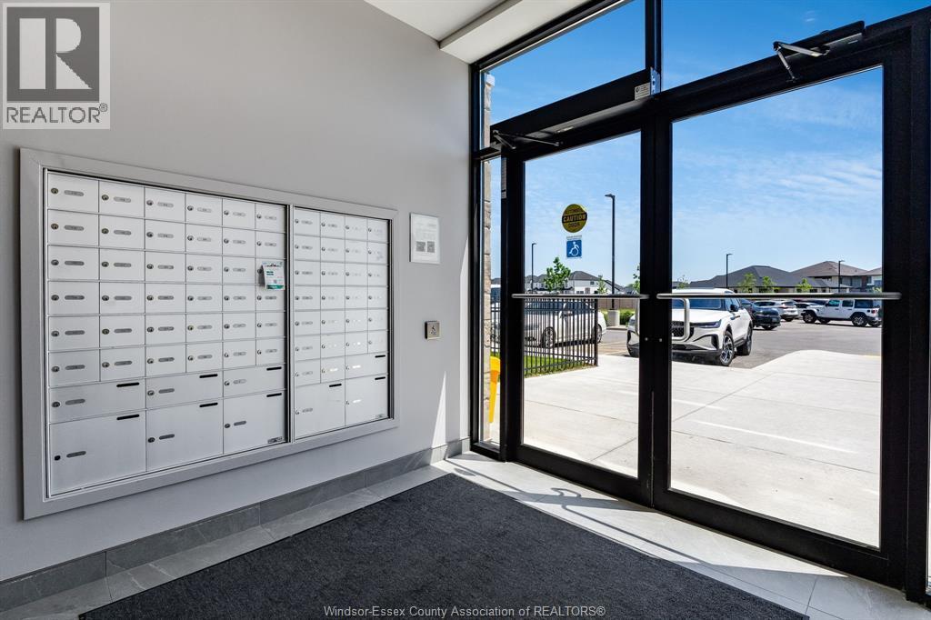 7337 Meo Boulevard Unit# 420, Lasalle, ON - Indoor Photo Showing Other Room