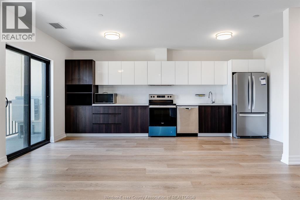 7337 Meo Boulevard Unit# 420, Lasalle, ON - Indoor Photo Showing Kitchen
