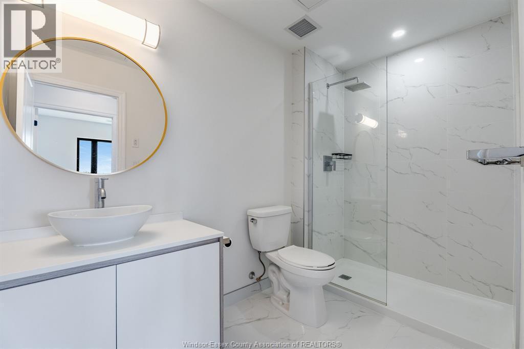 7337 Meo Boulevard Unit# 420, Lasalle, ON - Indoor Photo Showing Bathroom