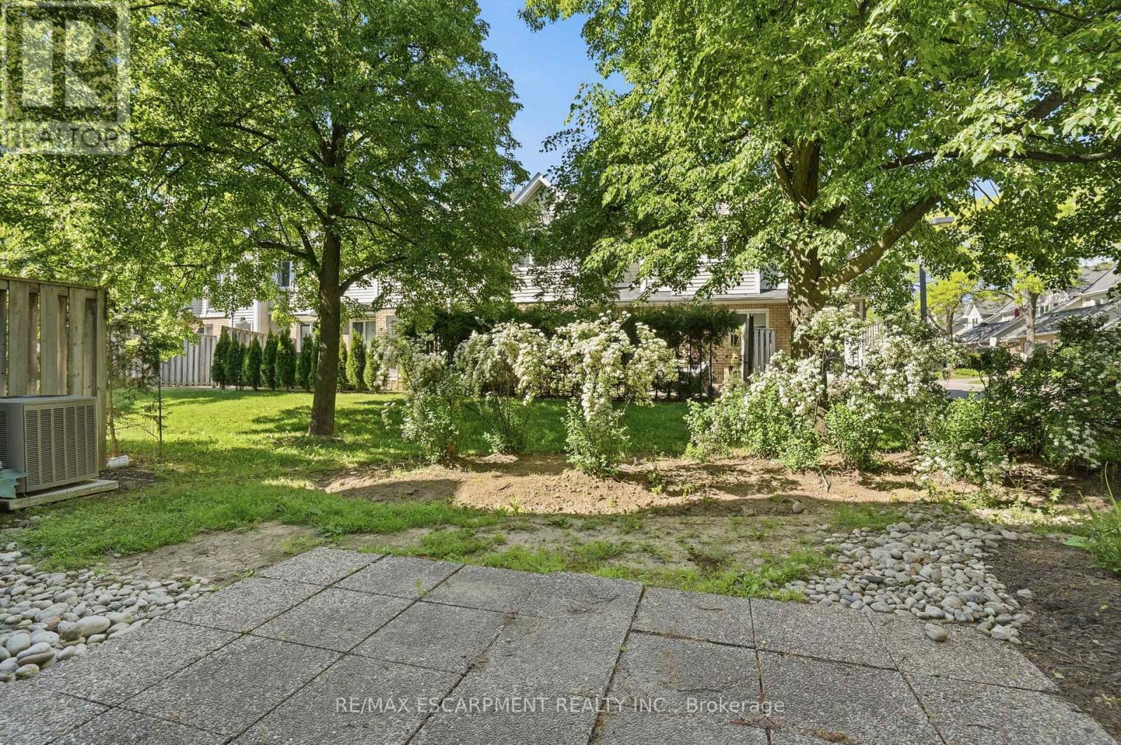 65 - 2530 Northampton Boulevard, Burlington, ON - Outdoor