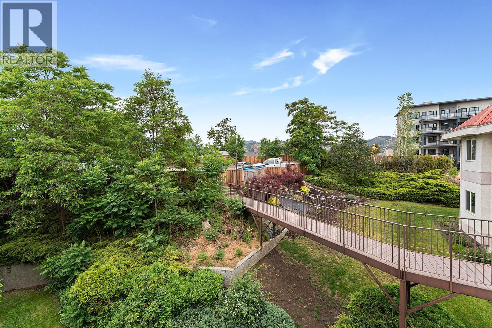 1534 Lawrence Avenue Unit# 304, Kelowna, BC - Outdoor