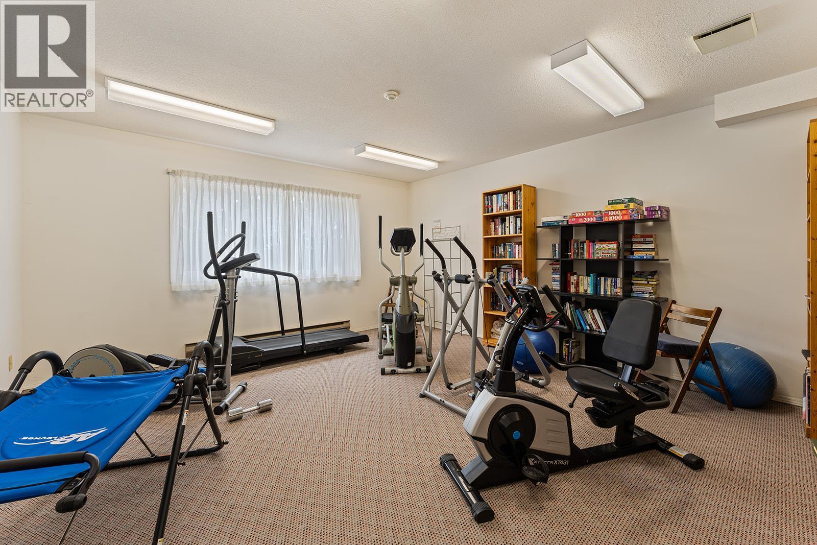 Workout Fitness Room amenity! - 1534 Lawrence Avenue Unit# 304, Kelowna, BC - Indoor Photo Showing Gym Room
