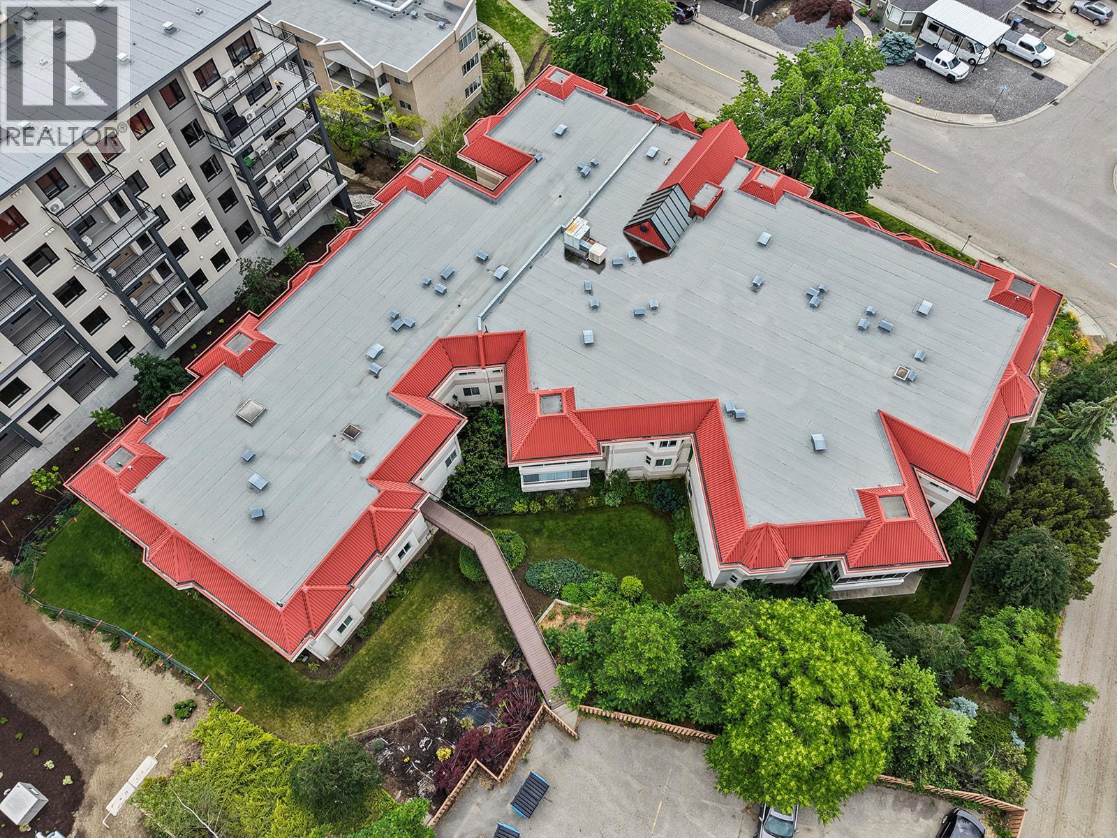 1534 Lawrence Avenue Unit# 304, Kelowna, BC - Outdoor With View