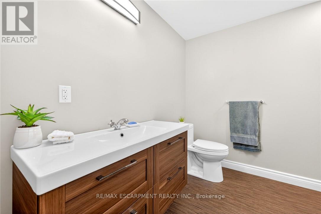 58 Postma Drive, Haldimand, ON - Indoor Photo Showing Bathroom