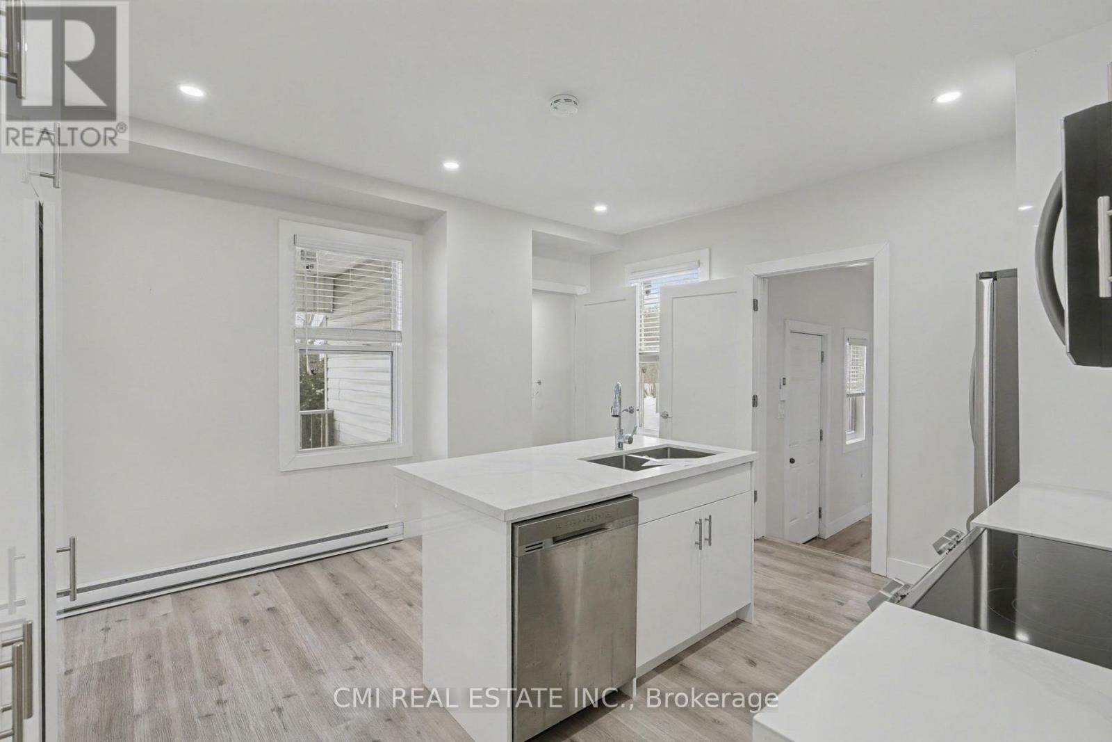 2546 Wilson Street, Hamilton, ON - Indoor Photo Showing Kitchen With Double Sink