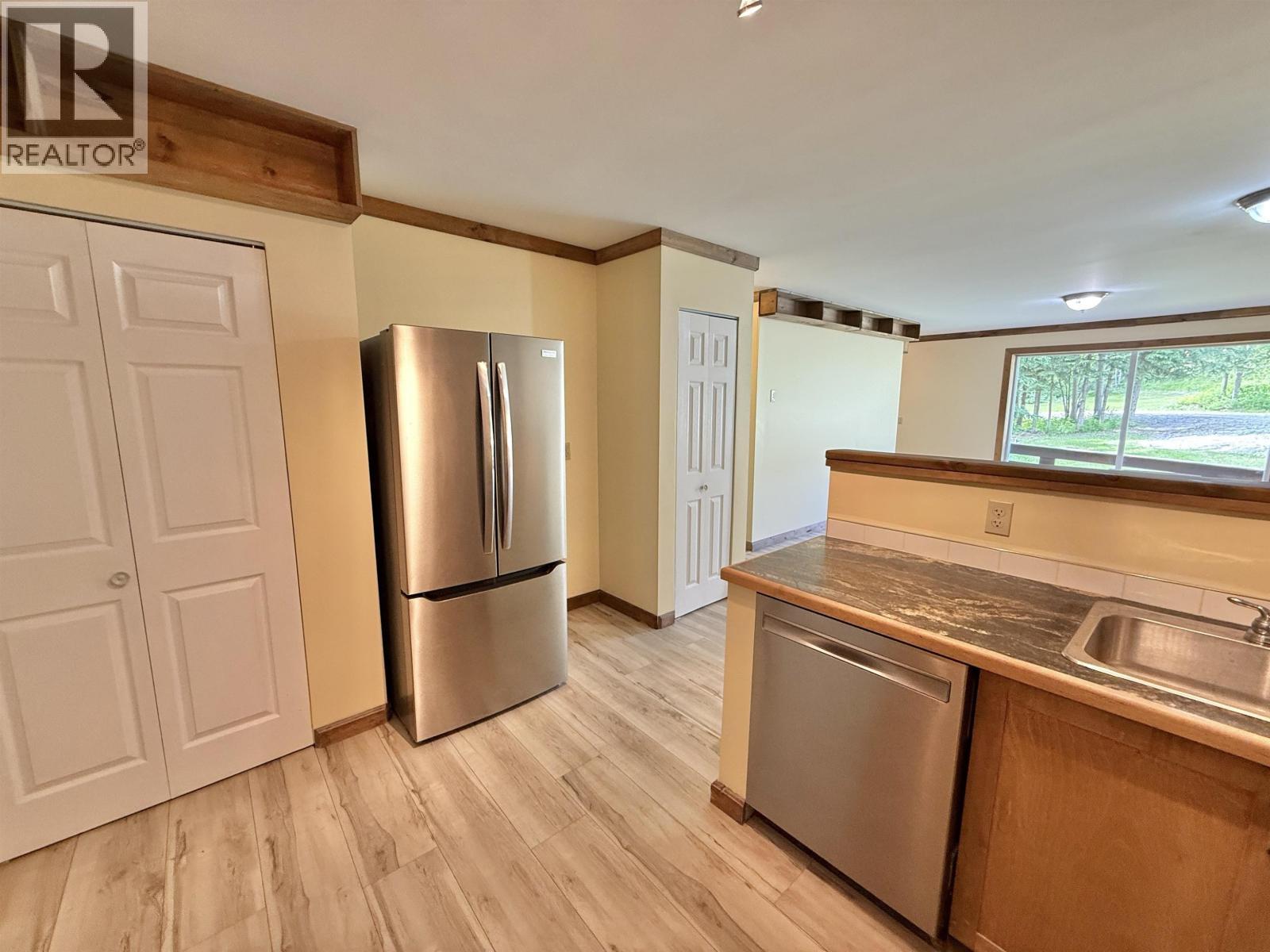 3416 Hayman Crescent, Quesnel, BC - Indoor Photo Showing Kitchen