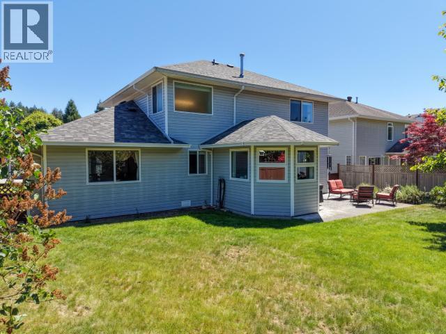 3419 Ontario Ave, Powell River, BC - Outdoor