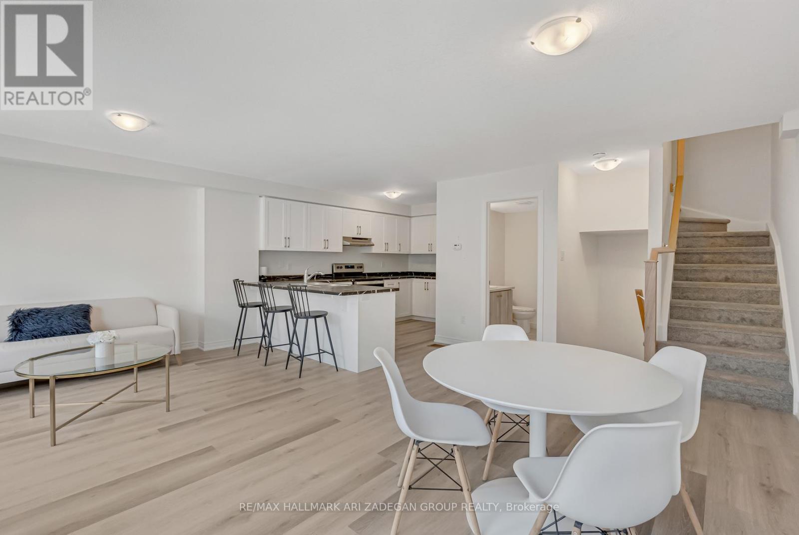61 Dryden Lane, Hamilton, ON - Indoor Photo Showing Dining Room