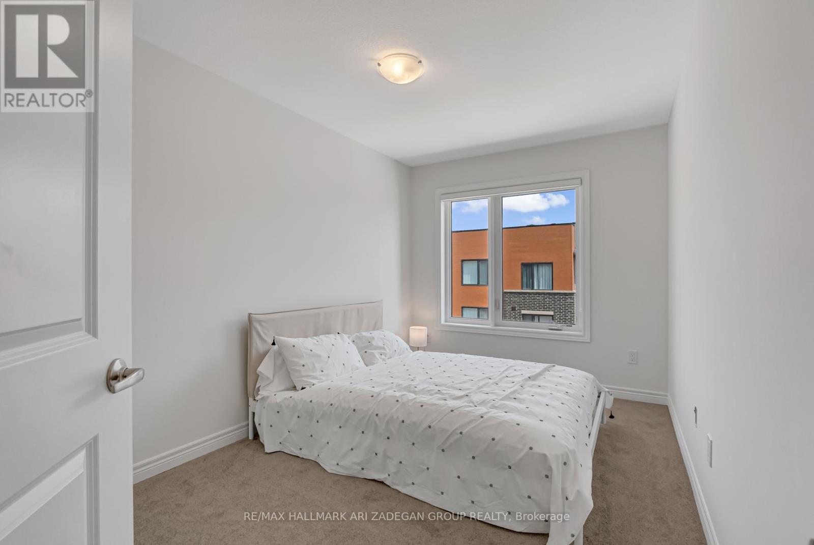 61 Dryden Lane, Hamilton, ON - Indoor Photo Showing Bedroom