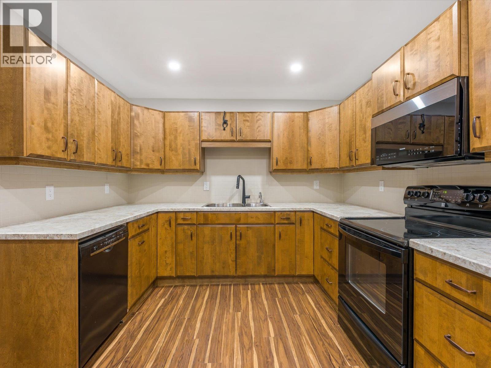 539 Sutherland Avenue Unit# 106, Kelowna, BC - Indoor Photo Showing Other Room