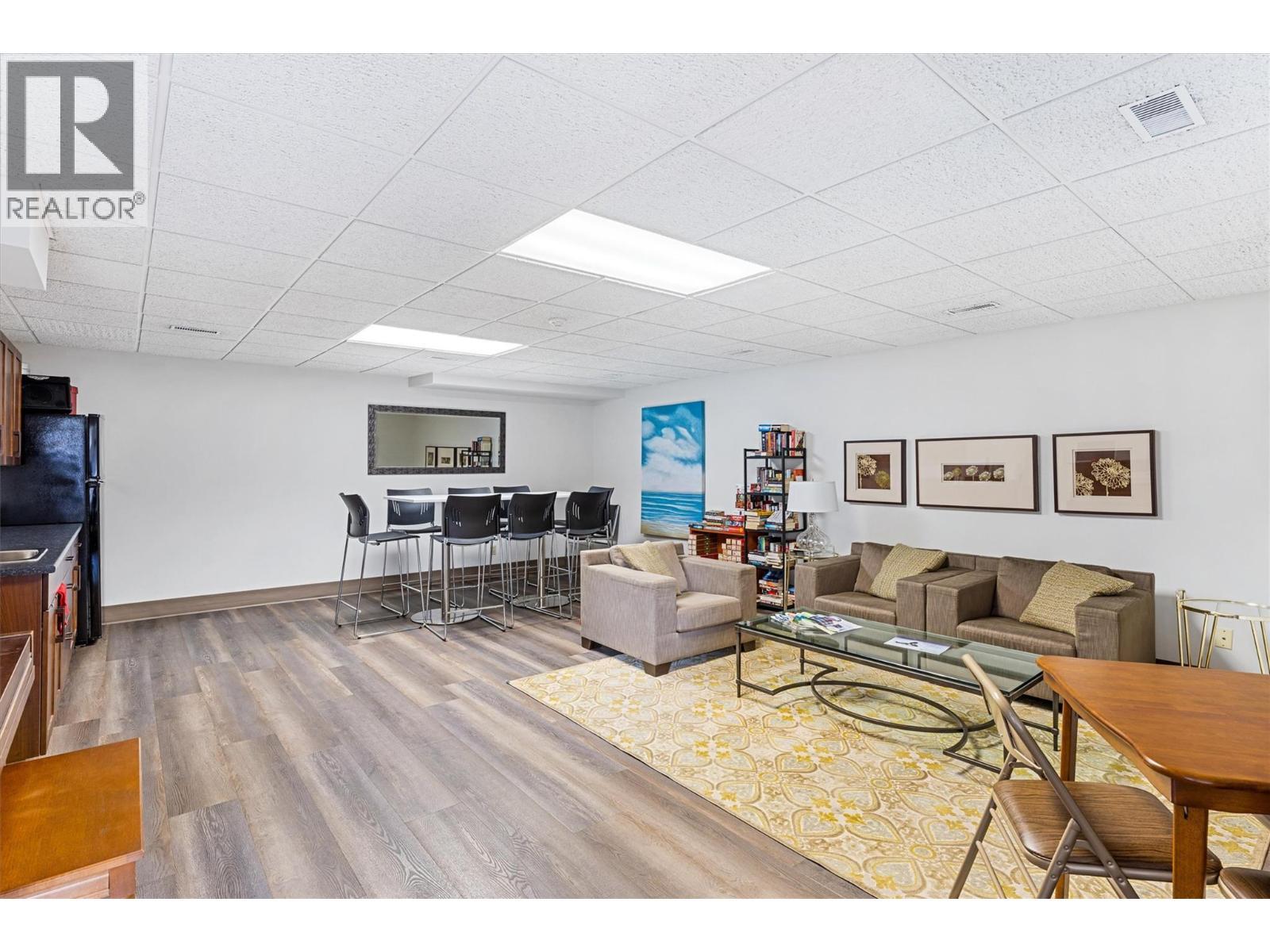 539 Sutherland Avenue Unit# 106, Kelowna, BC - Indoor