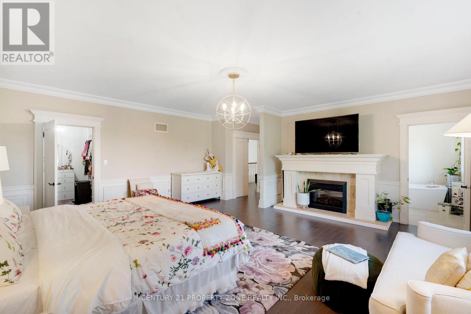 6195 Milburough Line, Burlington, ON - Indoor Photo Showing Bedroom With Fireplace