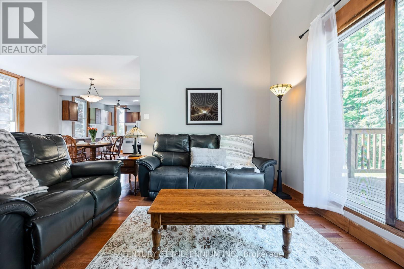 793004 3Rd Line Ehs Line, Mono, ON - Indoor Photo Showing Living Room