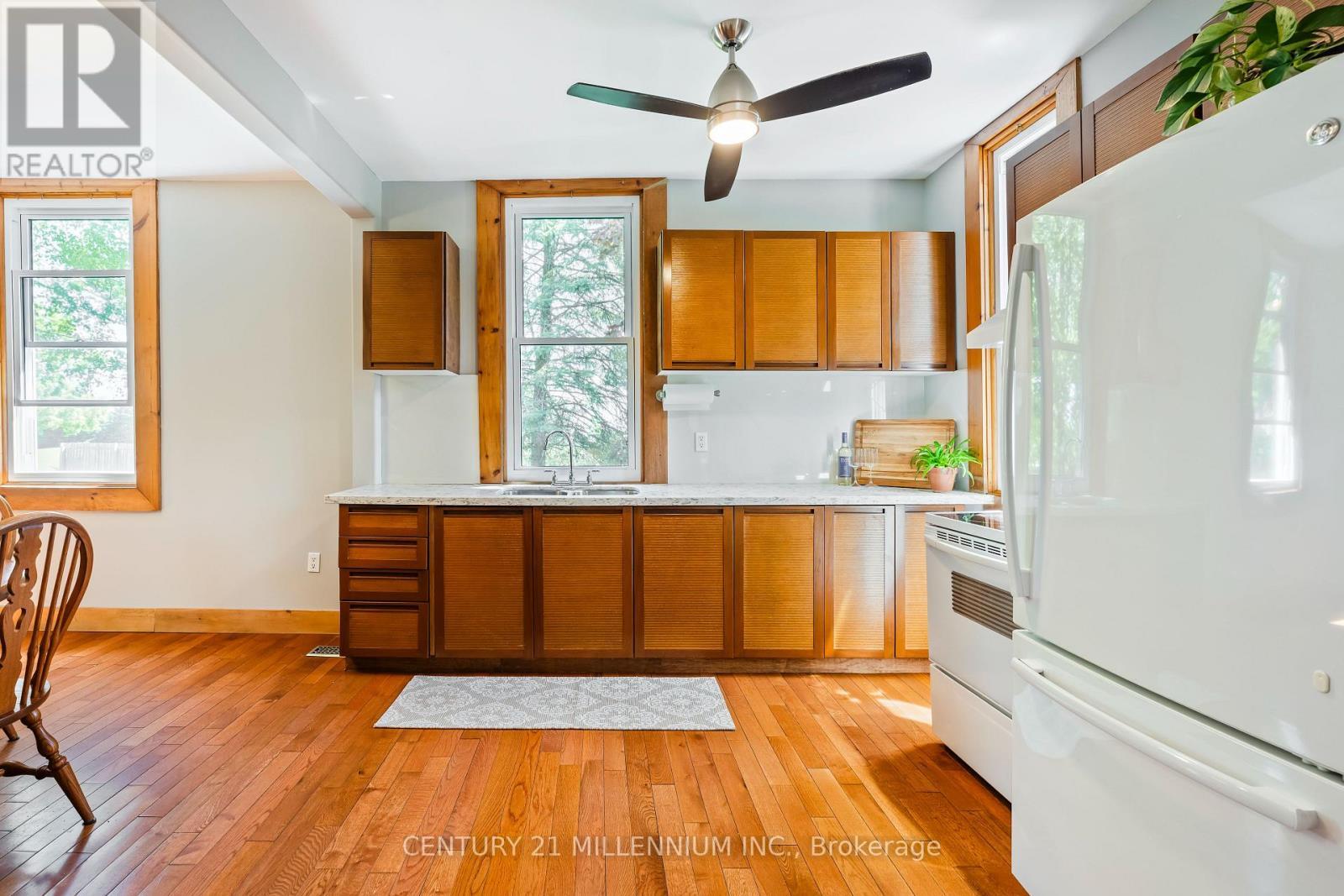 793004 3Rd Line Ehs Line, Mono, ON - Indoor Photo Showing Kitchen