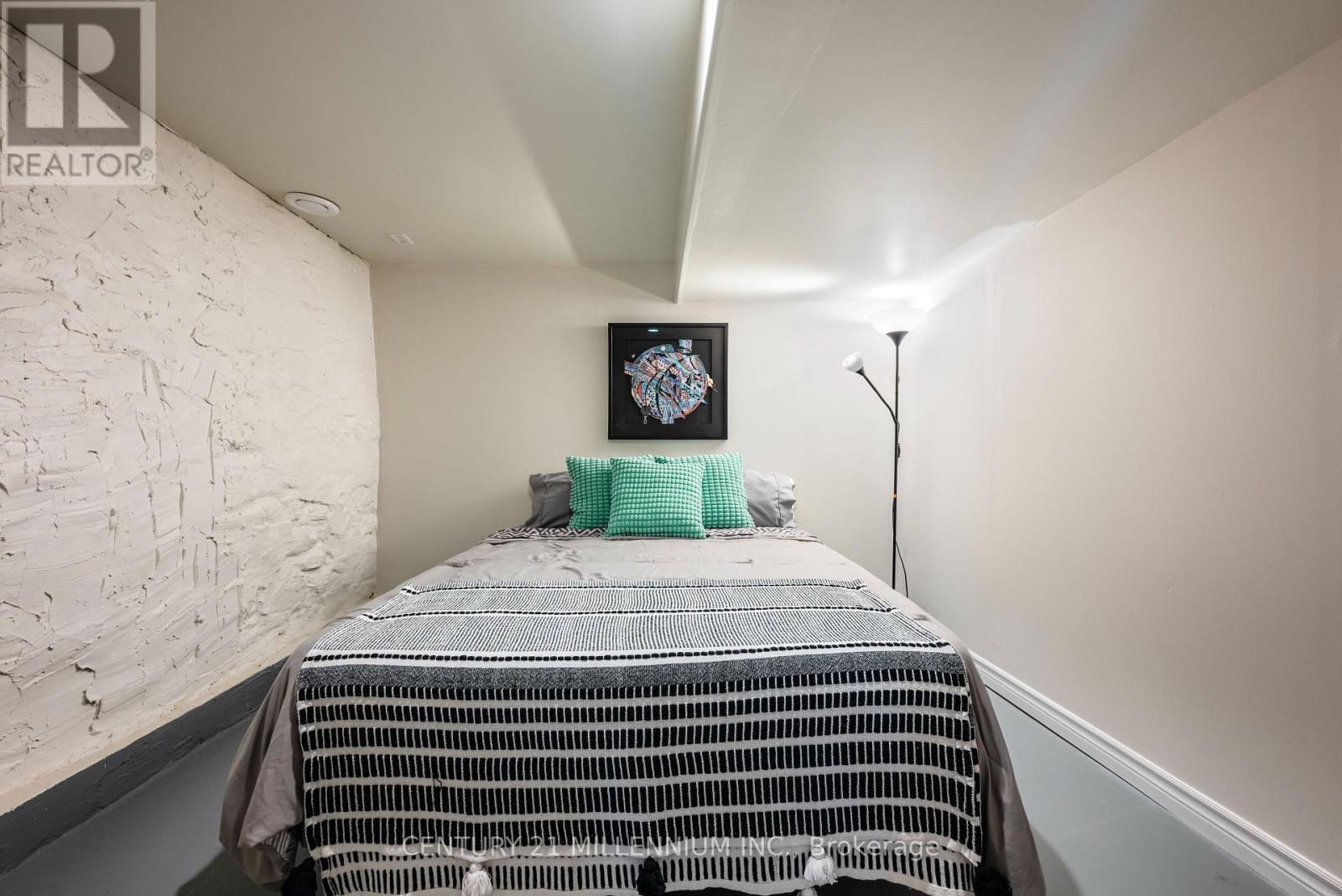 793004 3Rd Line Ehs Line, Mono, ON - Indoor Photo Showing Bedroom