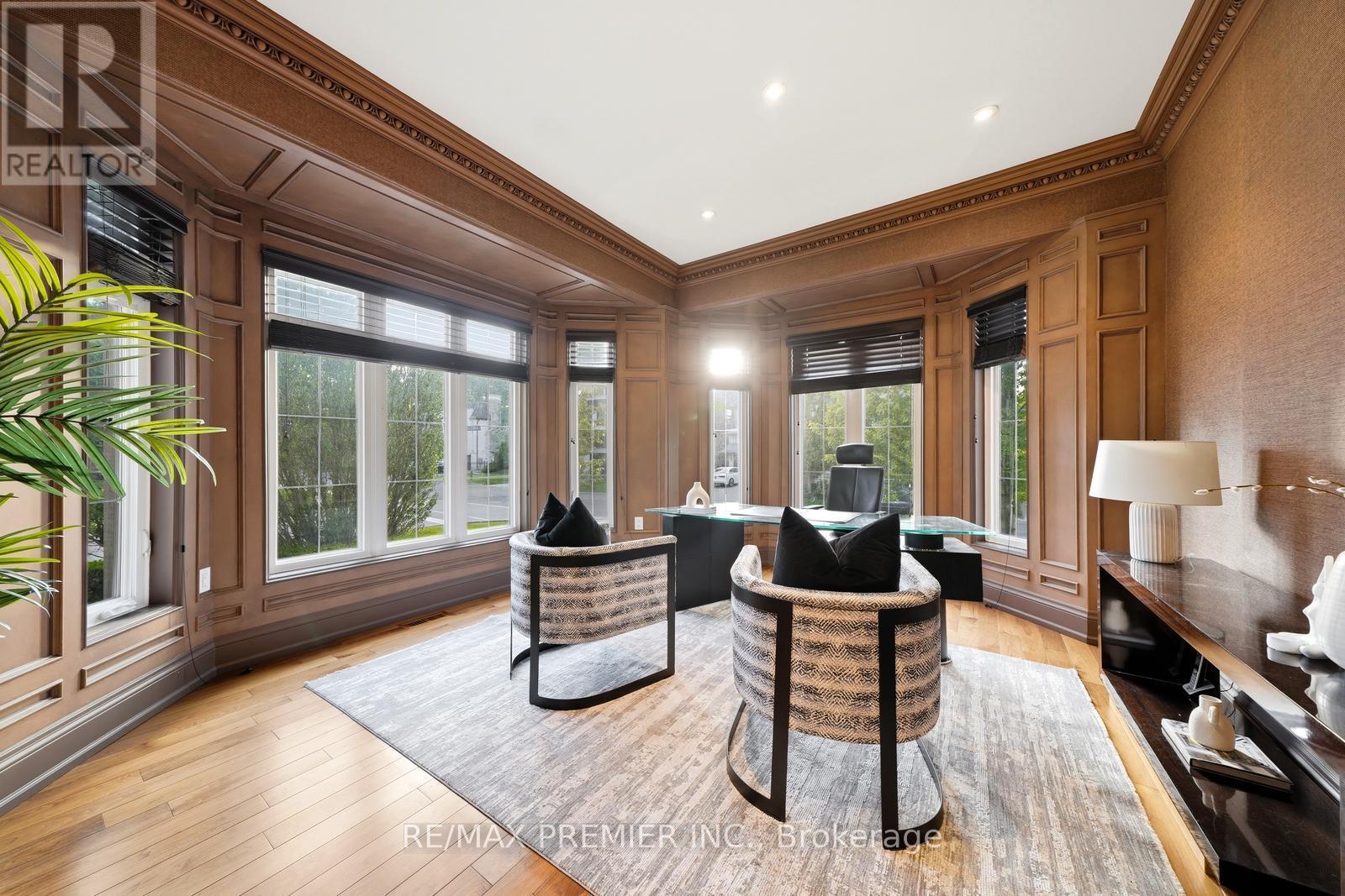 35 Normandale Crescent, Toronto, ON - Indoor