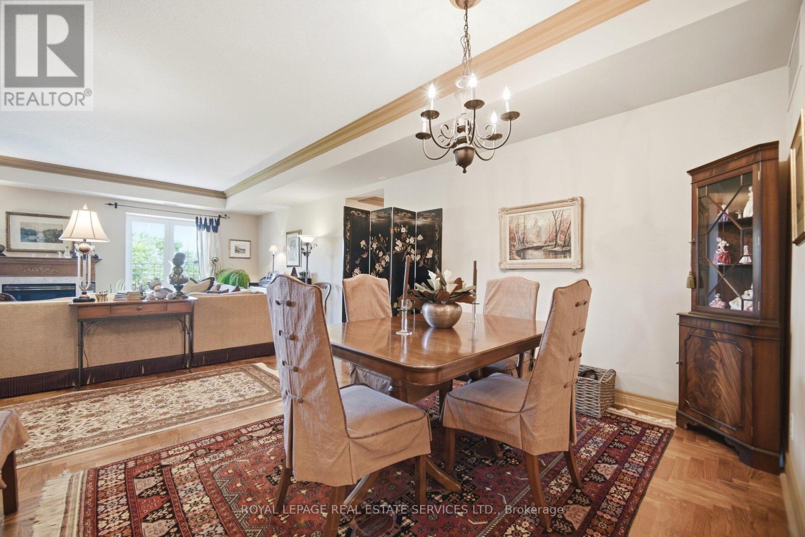 Ph403 - 30 Anglesey Boulevard, Toronto, ON - Indoor Photo Showing Dining Room
