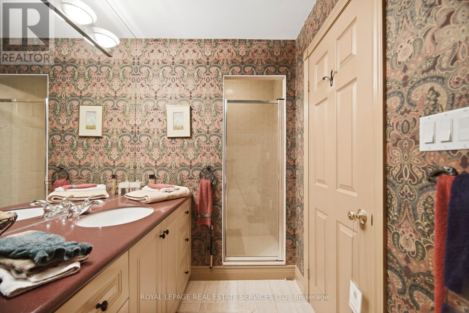 Ph403 - 30 Anglesey Boulevard, Toronto, ON - Indoor Photo Showing Bathroom