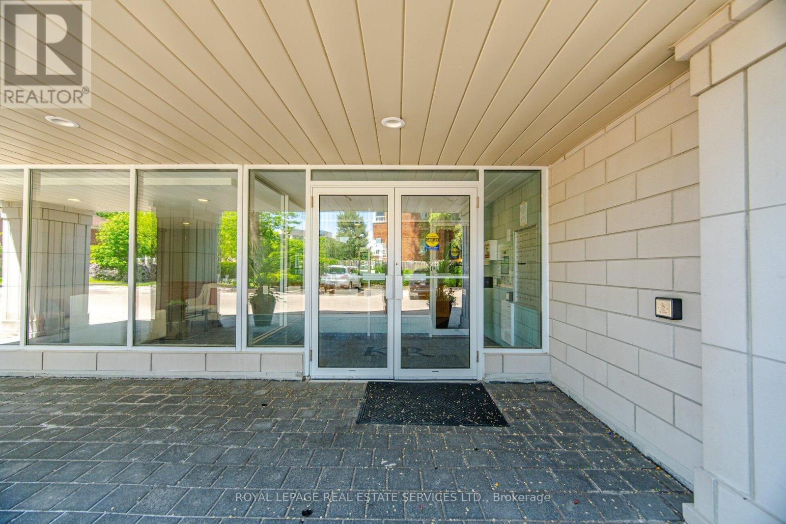 Ph403 - 30 Anglesey Boulevard, Toronto, ON - Outdoor With Deck Patio Veranda With Exterior