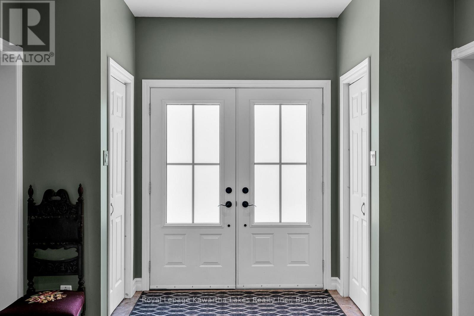 Double Hall Closets - 2435 Elm Tree Road, Kawartha Lakes (Fenelon), ON
