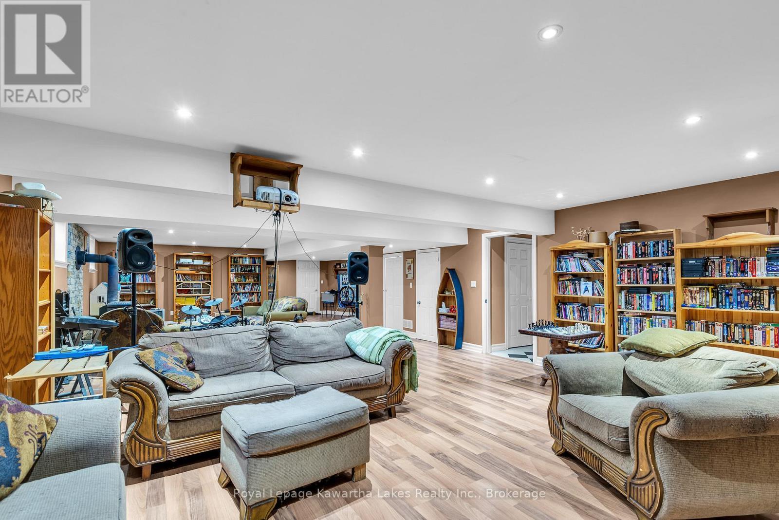 Space to make memories - 2435 Elm Tree Road, Kawartha Lakes (Fenelon), ON