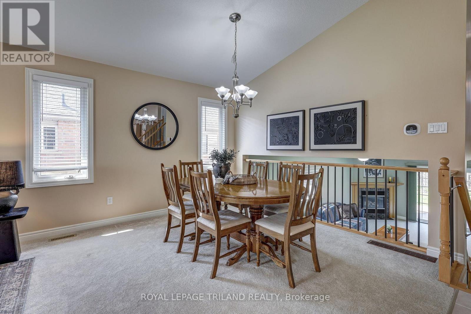 19 ORIOLE LANE, ST. THOMAS - DINING - 19 Oriole Lane, St. Thomas, ON - Indoor Photo Showing Dining Room