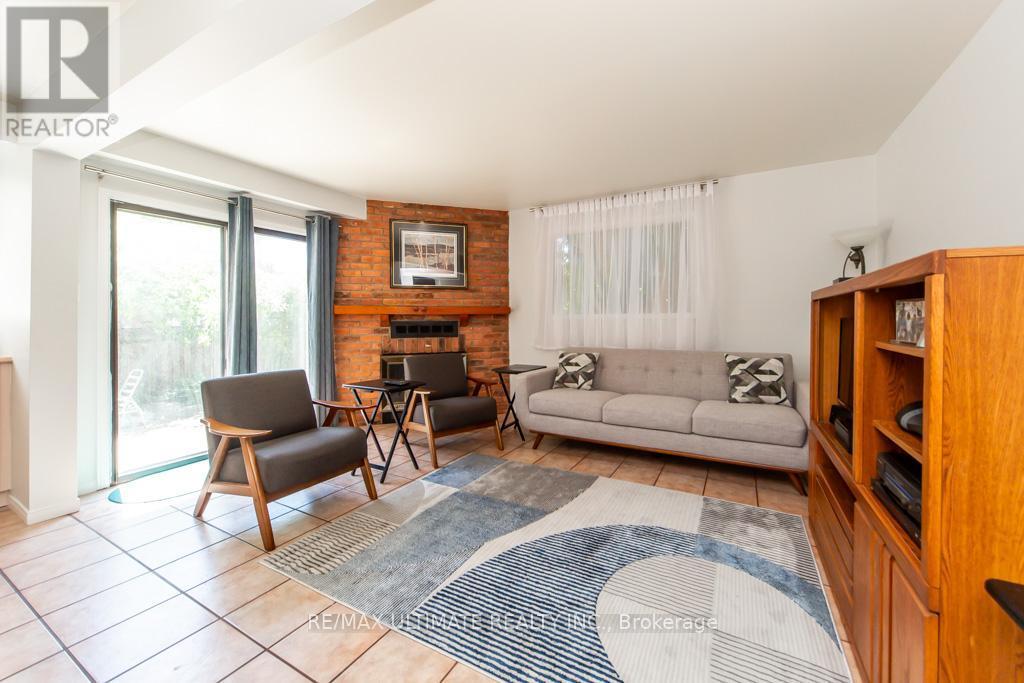 3 Aron Drive, Brampton, ON