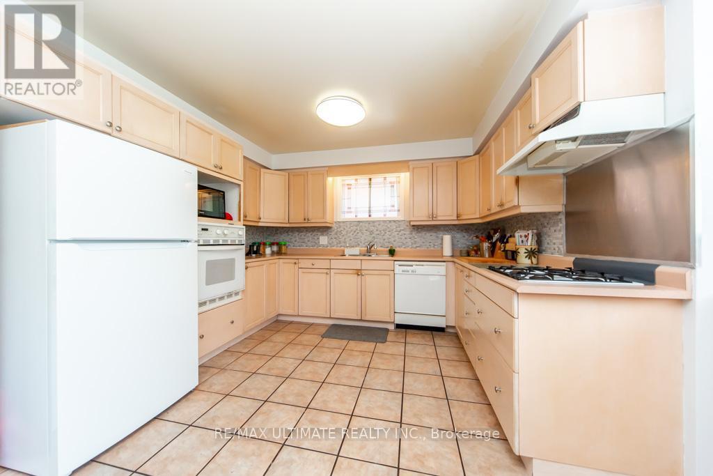 3 Aron Drive, Brampton, ON