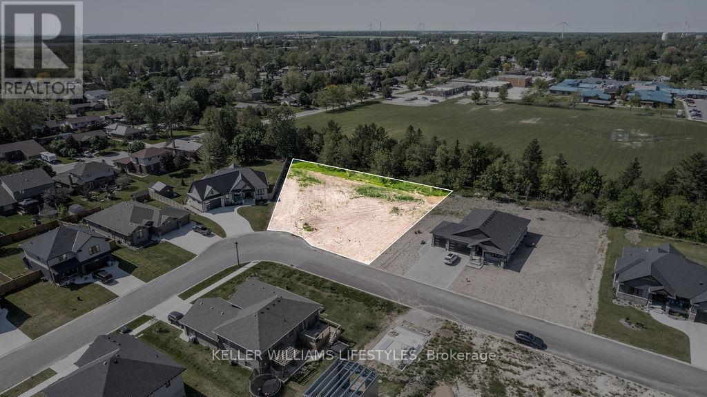 118 Phibbs Street, Lambton Shores (Forest), ON